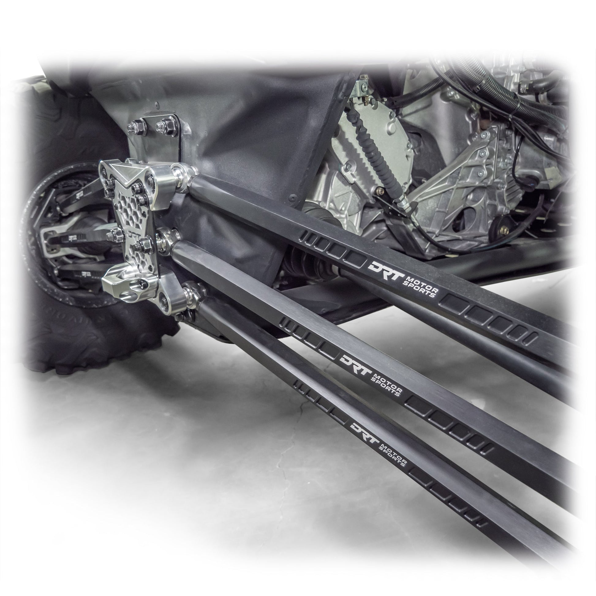 DRT Can-Am Maverick-X3 2017 Hex Bar Radius Rod Set installed