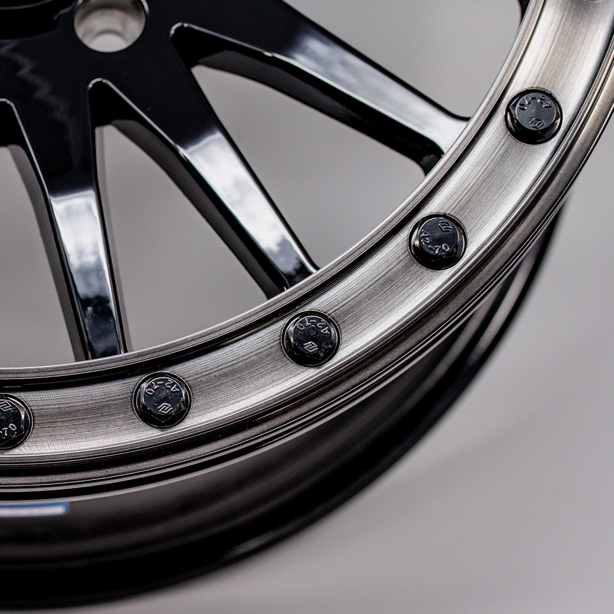 V06 Beadlock UTV Wheel Gloss Black